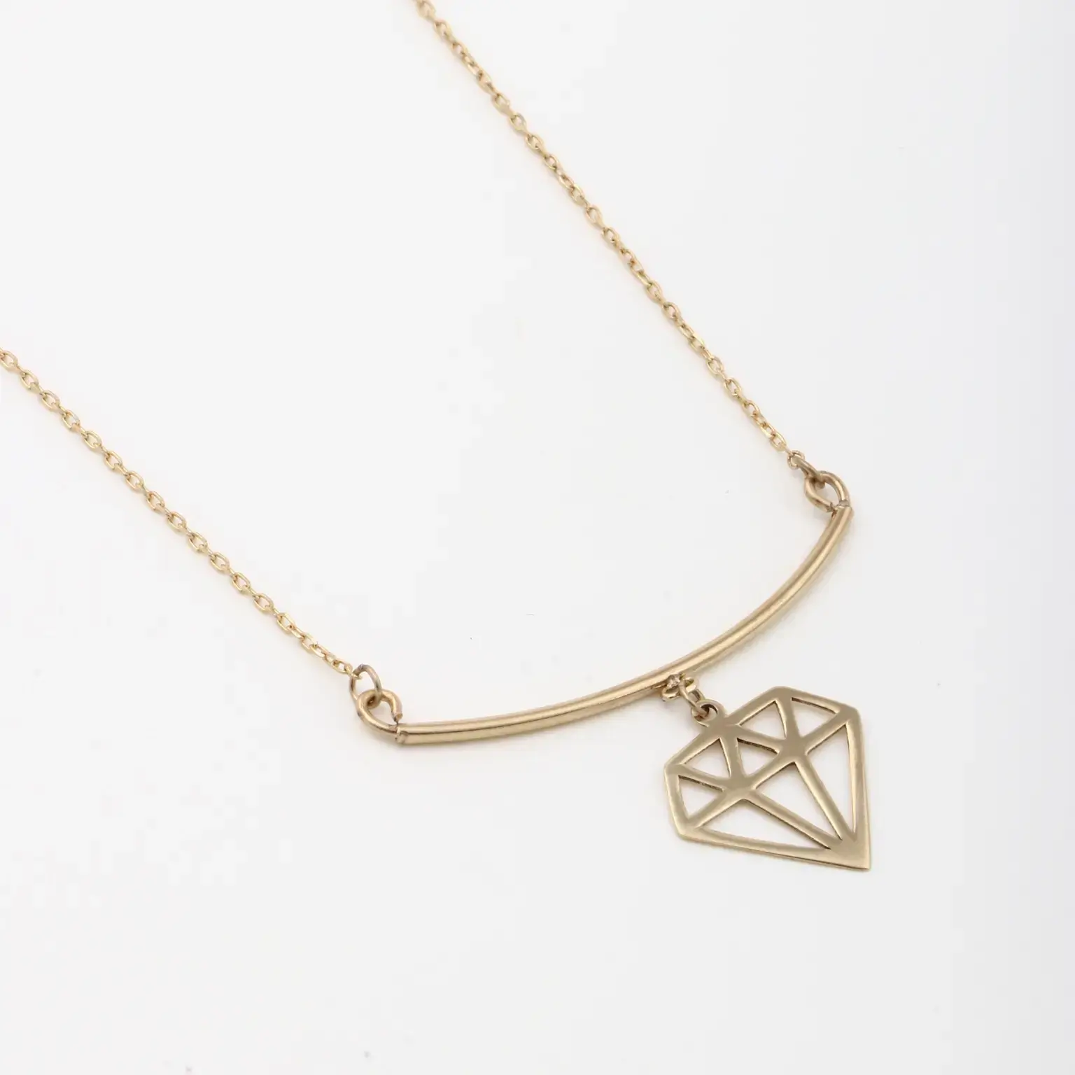 گردنبند مینیمال الماس